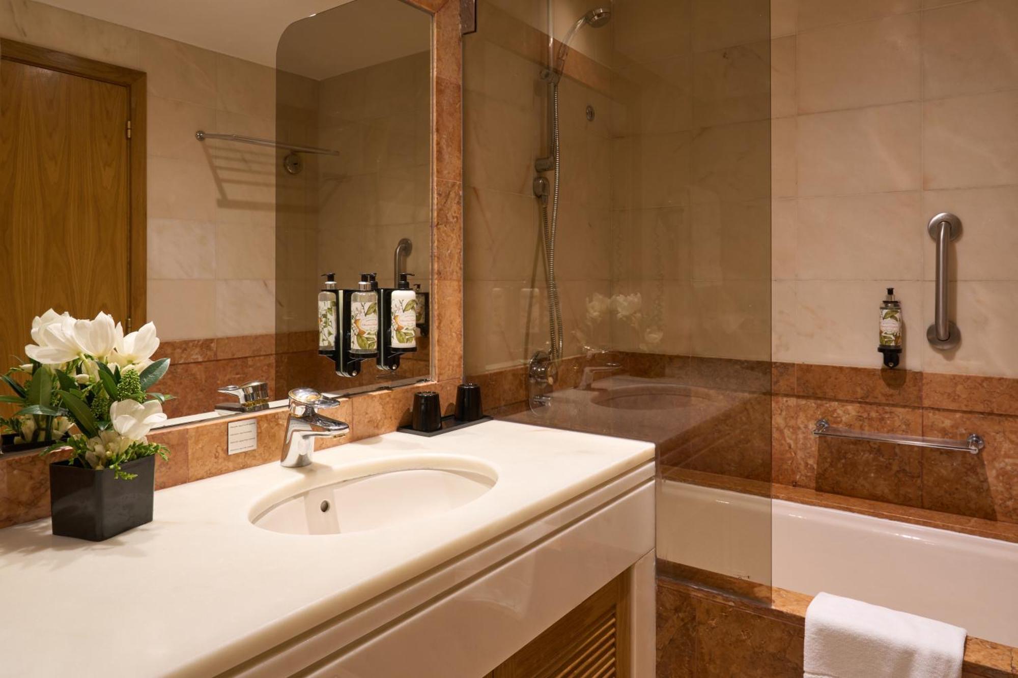 Deluxe Family Apartment,1630861891:JPEG